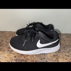 Toddler Nike size 10.5